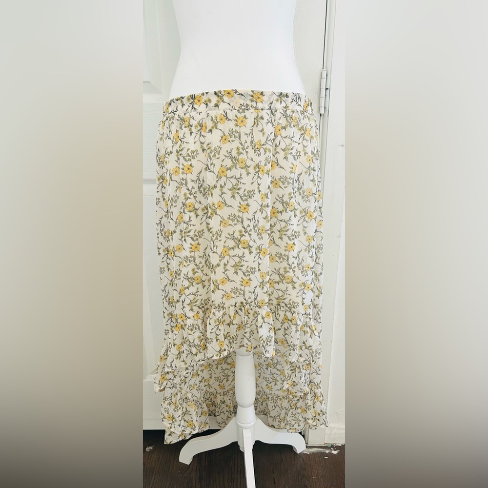 White Floral Maxi Dress with Yellow Flowers